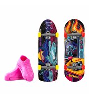 Hot Wheels Skate Retro Temalı İkili Parmak Kaykay ve Ayakkabı Paketleri HXL21