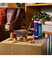 LEGO Disney ve Pixar Oyuncak Hikayesi Köpek Slinky Kitap Desteği 43301