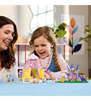 LEGO Gabby's Dollhouse Tatlı Şekerleme Dağı ve Kedi Bahçesi 11205