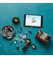 LEGO Wednesday Addams Figürü 76780