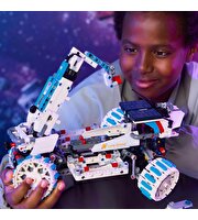 LEGO Technic Lunar Outpost Ay Gezgini Uzay Aracı 42211