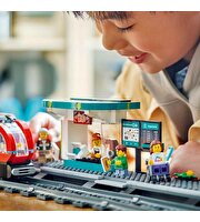 LEGO City Şehir Merkezi Tramvay İstasyonu 60423
