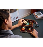 Lego Wednesday Thing's Apartment 76785