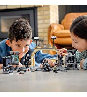 LEGO® DC Batman Batcave: Riddler Karşılaşması 76183