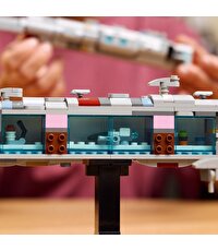 LEGO Star Wars Home One Starcruiser 75405