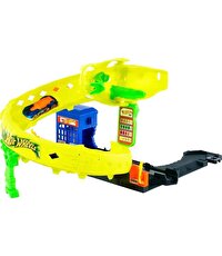 Hot Wheels City Düşmanlarla Mücadele Serisi JBM63