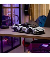 LEGO Technic Lamborghini Revuelto Süper Spor Araba 42214