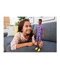 Barbie Yakışıklı Ken Bebekler Mor Tişört ve Şort Takımlı GRB87