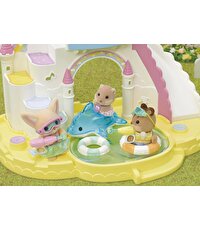 Sylvanian Families Anaokulu Arkadaşları Havuz Eğlencesi Üçlüsü