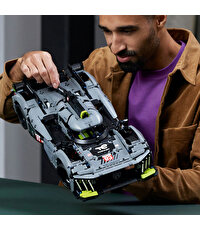 LEGO Technic PEUGEOT 9x8 24H Le Mans Hybrid Hypercar 42156