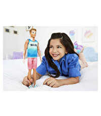 Barbie Yakışıklı Ken Bebekler HBV26
