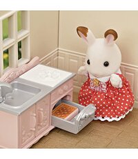 Sylvanian Families Kırmızı Çatılı Başlangıç Evi