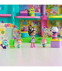 Gabby’s Dollhouse Cakey’in Doğum Günü
