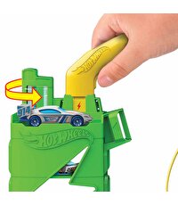 Hot Wheels Elektrikli Araç Şarj İstasyonu Oyun Seti HTN79