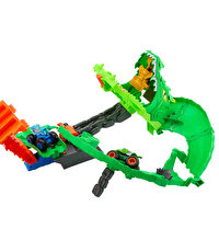 Hot Wheels Monster Trucks Köpek Balığı ve Dinozor Korkunç Ejderhaya Karşı Oyun Seti JFR06