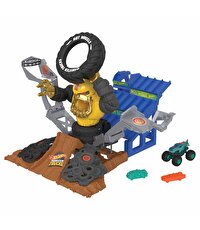 Hot Wheels Monster Trucks Arena'da Şampiyonluk Mücadelesi Oyun Seti HPN71