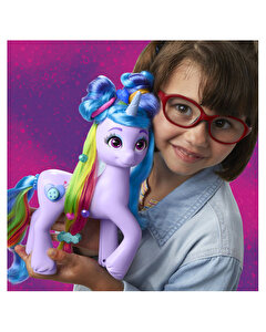 My Little Pony Izzy Moonbow Gökkuşaği Stili F8825