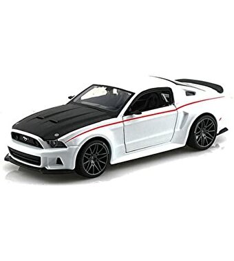 1:24 Ölçekli Beyaz Ford Mustang Street Racer
