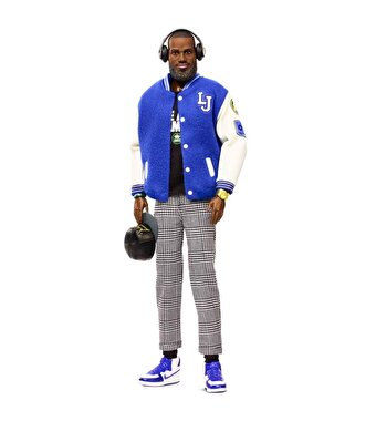 Barbie Signature LeBron James Kenbassadors Bebek HRM33