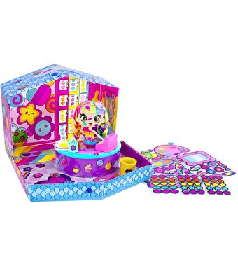 Decora Girlz Bebeği ve Sticker Store Oyun Seti
