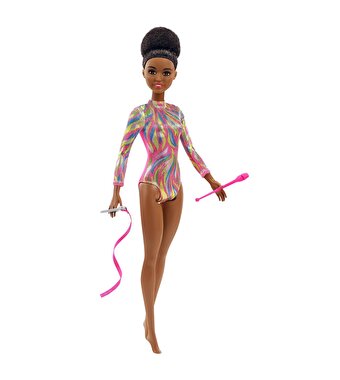 Barbie Ritmik Jimnastikçi Siyah Saçlı Bebek GTW37