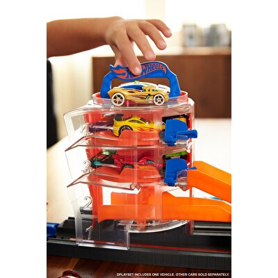 Hot Wheels Tekerlekli Yarış Dünyası Oyun Seti Parkurda Dönüş Macerası GBF95