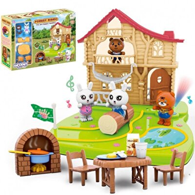 Kırmızı Çatılı Orman Evi ve Figürler