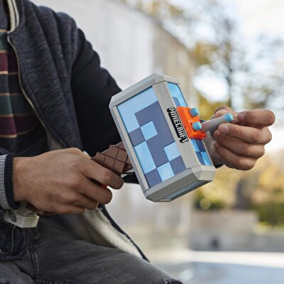 Nerf Minecraft Stormlander F4416