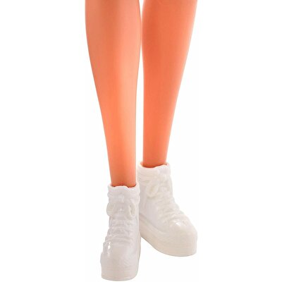 Barbie Şık Barbie FJF17