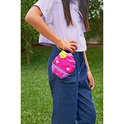 Polly Pocket ve Maceraları Oyun Setleri Something Sweet Cupcake HKV31