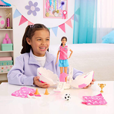 Barbie Team Barbie Roll & Reveal  Futbolcu Bebek ve Aksesuarları JMK20