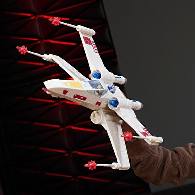Star Wars Epic Force Strike X Wing Kanatlı Araç Aksiyon Figürü G0768