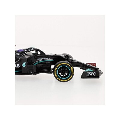 Maisto 1:24 Premium Rc F1 Mercedes Uzaktan Kumandalı Araba