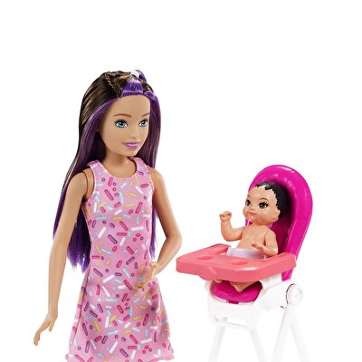Barbie Bebek Bakıcılığı Oyun Seti Parti Temalı GRP40