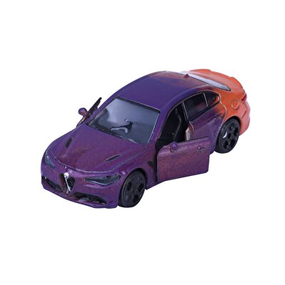 Majorette Renk Değiştiren Arabalar Alfa Romeo Giulia Quadrifoglio