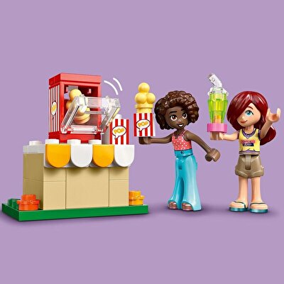 LEGO Friends Arkadaşlık Film Gecesi 42642