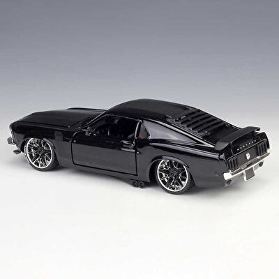 1:24 Ölçekli 1970 Ford Mustang Boss 302A