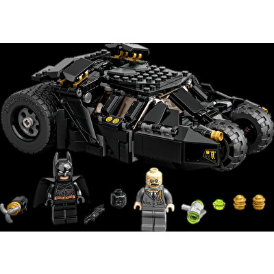 LEGO Batmobile Tumbler: Scarecrow Karşılaşması 76239