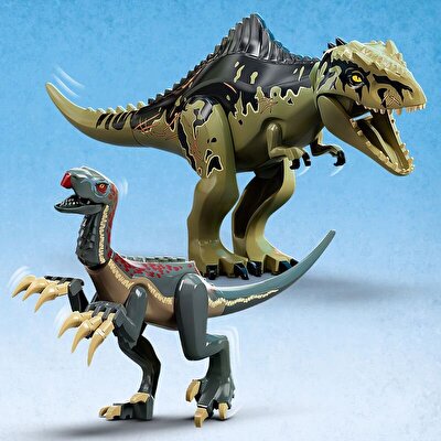 LEGO Jurassic World Giganotosaurus ve Therizinosaurus Saldırısı 76949