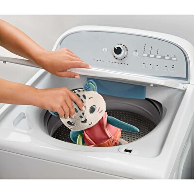 Fisher Price Eğlenceli Kar Leoparı HKD64