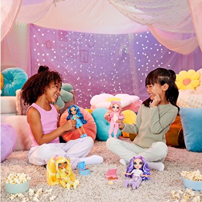 Rainbow High Jr. High Pijama Partisi Bebeği Violet Willow