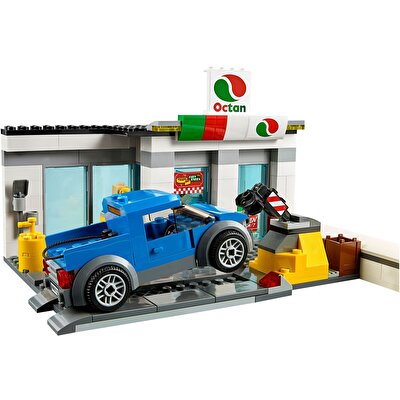 LEGO® City Service Station