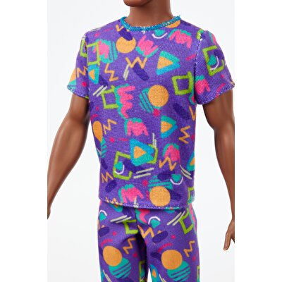 Barbie Yakışıklı Ken Bebekler Mor Tişört ve Şort Takımlı GRB87