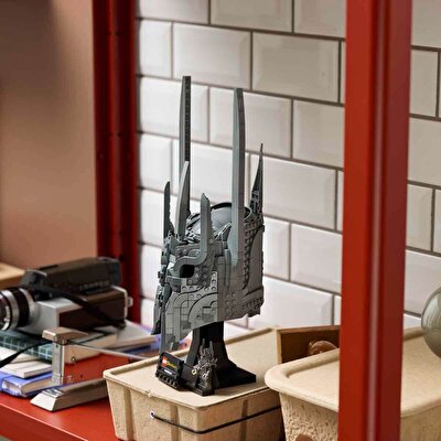 LEGO Icons Yüzüklerin Efendisi: Sauron'un Miğferi 11373