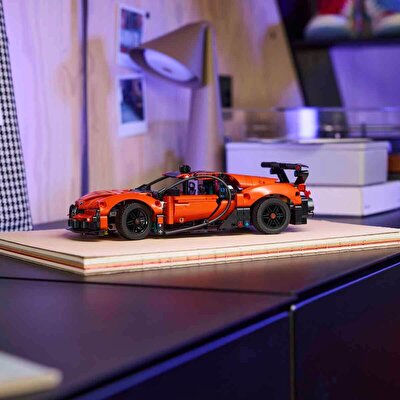 LEGO Technic Bugatti Chiron Pur Sport Hiper Araba 42222