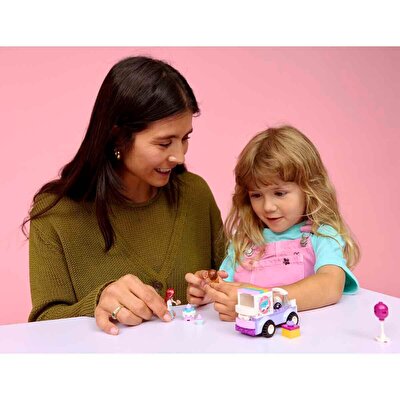 LEGO Friends Tek Boynuzlu At Pasta Dağıtım Arabası 42675