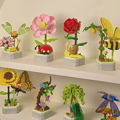 Mega Çi̇çekler ve Böcekler Yapı Blokları Kelebek