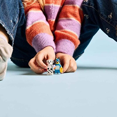 LEGO Bluey Bluey ve Chloe ile Oyun Parkı Eğlencesi 11201