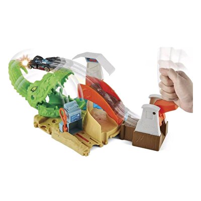 Hot Wheels Şehirde Yaratık Macerası Oyun Seti Serisi Toxic Gator GTT69