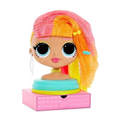 L.O.L. Sürpriz O.M.G. Büst